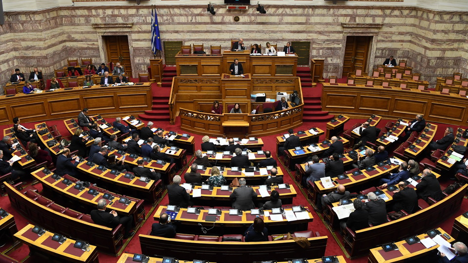 Yunan Parlamentosu Makedonya isim anlaşmasını onayladı!