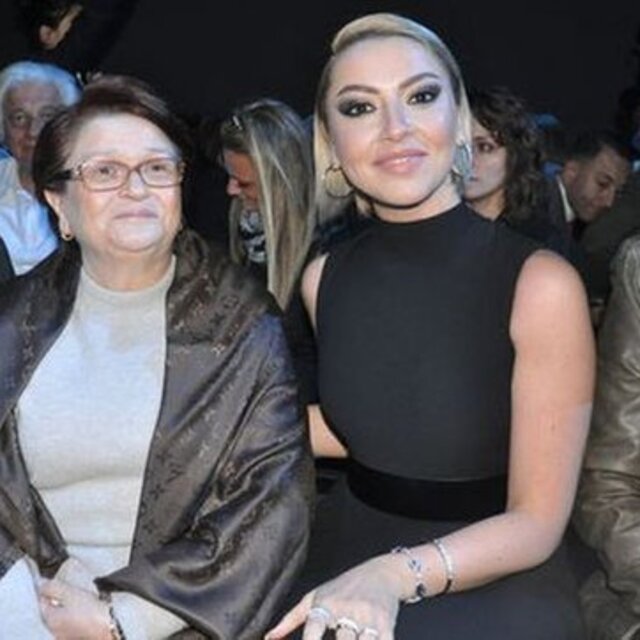 Hadise anne hasretine dayanamadı