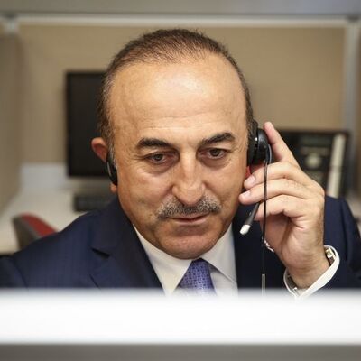 Çavuşoğlu'ndan kritik telefon