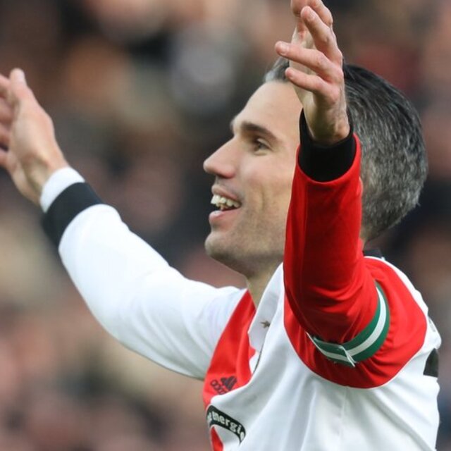 Van Persie tarihe geçti!
