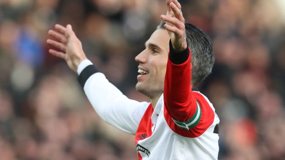Van Persie tarihe geçti!