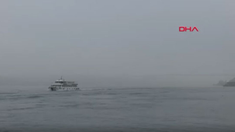 Boğaz'da göz gözü görmüyor!