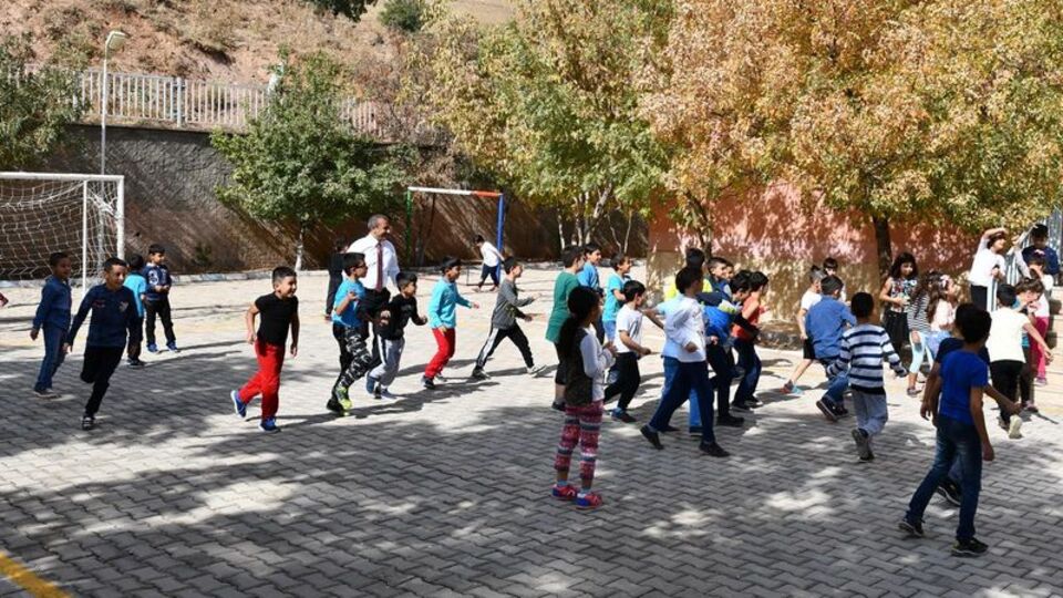 Okul ve mahalle spor salonları okuldan sonra da açık olacak!