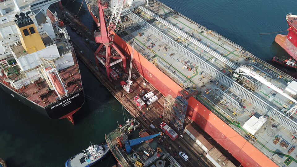 Tuzla'daki yangından kötü haber! 2 kişi öldü, 12 yaralı var