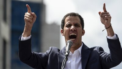 Guaido'dan darbe açıklaması: Maduro'yu devirebilmek için askerlerle görüşüyorum