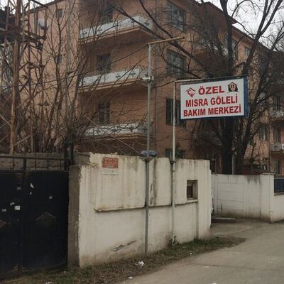 Yaşlı bakım merkezine 'işkence' operasyonu
