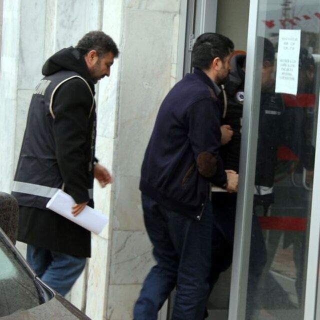 18 ilde FETÖ operasyonu: 26 asker için gözaltı kararı