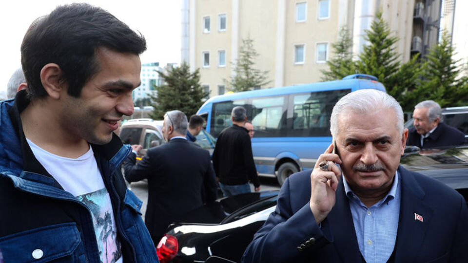 Binali Yıldırım'dan telefon sürprizi