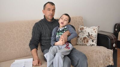 Hayata tutunmak için ilaç bekliyor