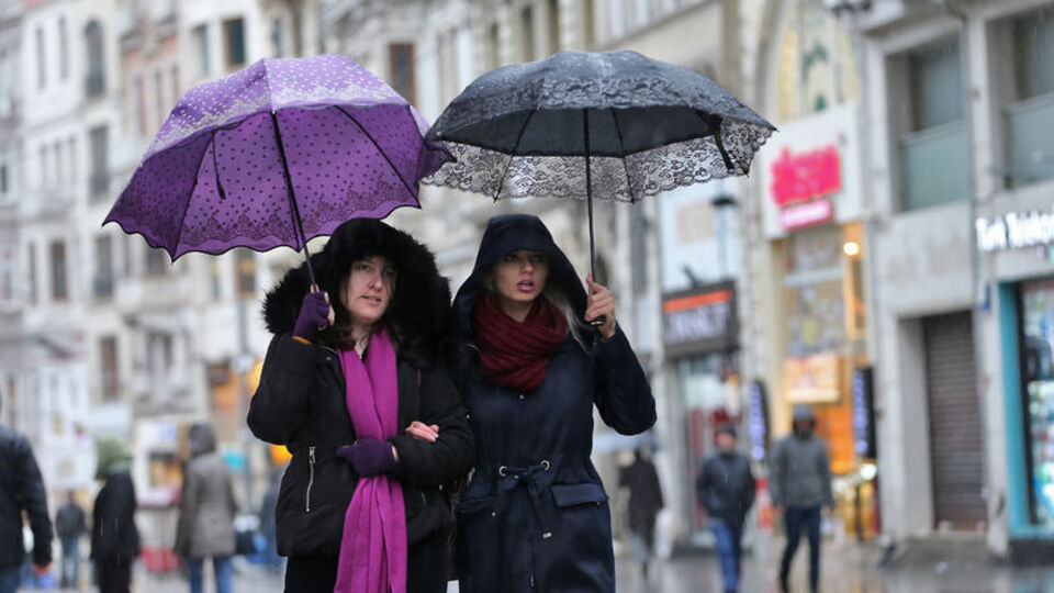 Dikkat! Meteoroloji uyardı! Çok kuvvetli geliyor