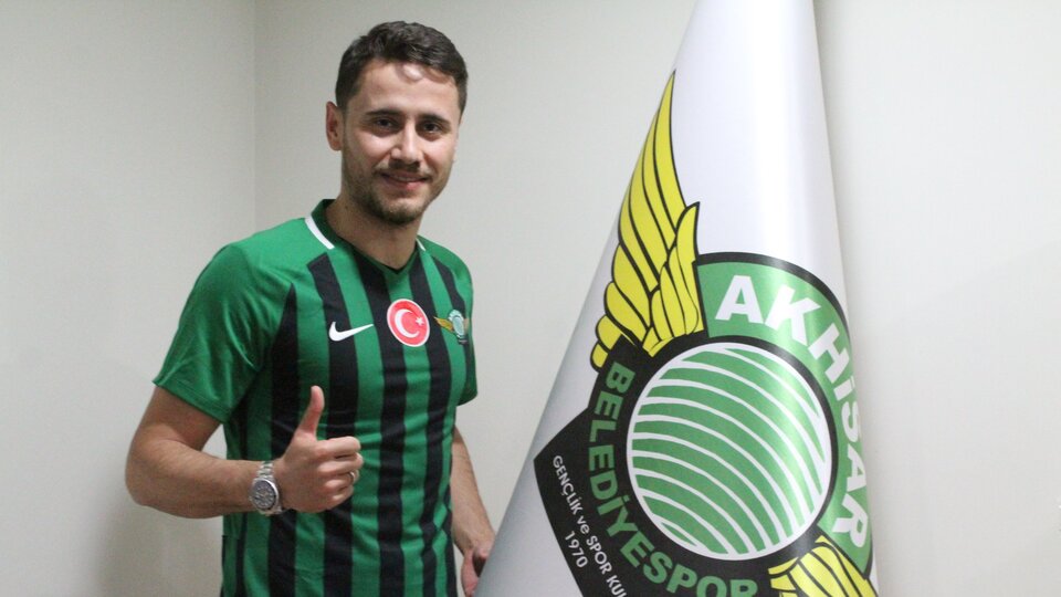 Akhisarspor'da Musa imzaladı