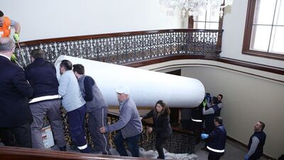 Türkiye'nin en büyük oryantalist tablosu böyle taşındı!