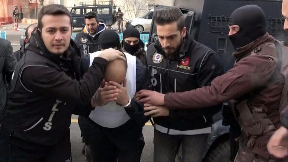 Film gibi operasyonla yakalanmıştı... Bugün böyle görüntülendi