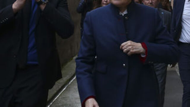 Akşener'den Özer ailesine taziye ziyareti