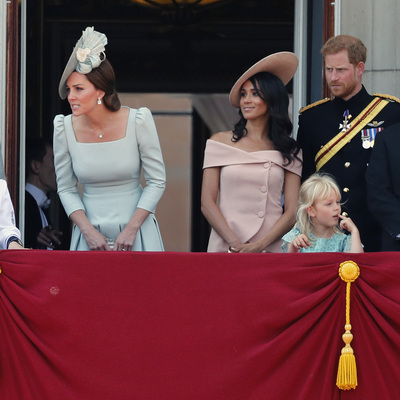 Kraliyet'ten gelinler için Twitter ve Instagram'dan yardım talebi!