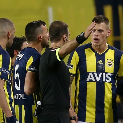 Fenerbahçe'ye Skrtel müjdesi