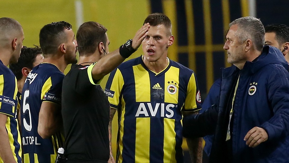 Fenerbahçe'ye Skrtel müjdesi