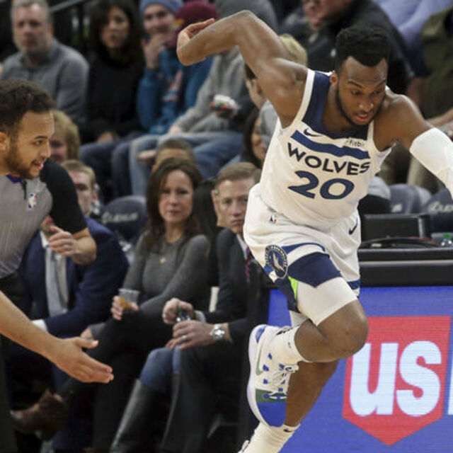 Timberwolves son saniyede kazandı