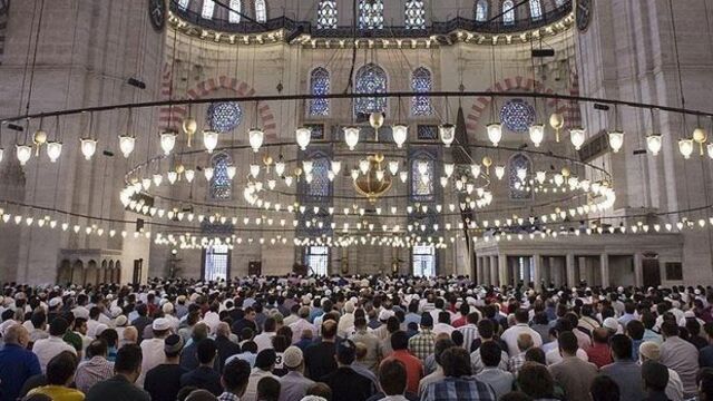 Ankara Cuma namazı saat kaçta?