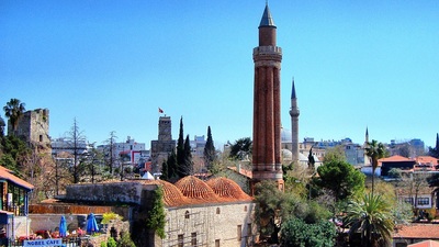 Antalya Cuma namazı saati kaçta?