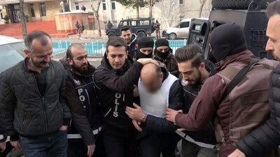 Polisi bile şaşırtan haberleşme ağı!