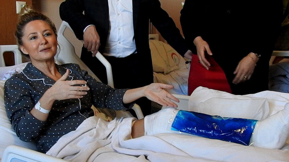 Ünlü şarkıcı taburcu oldu