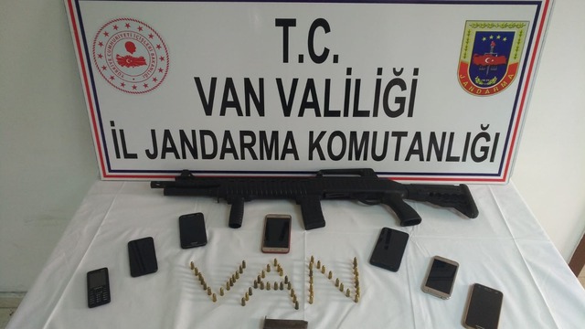 Van'da terör operasyonu: 13 gözaltı!