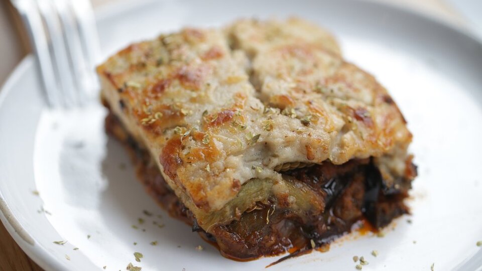 Yunanistan ve Makedonya arasında 'Musakka bize ait' tartışması