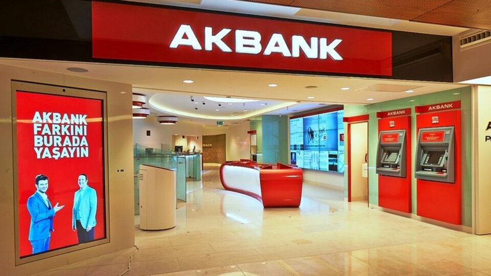 Akbank'tan 2018'de 5,7 milyar TL konsolide net kar