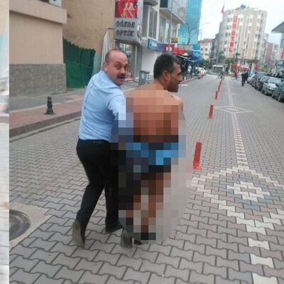 Bursa'da 'çıplak vatandaş' şoku!
