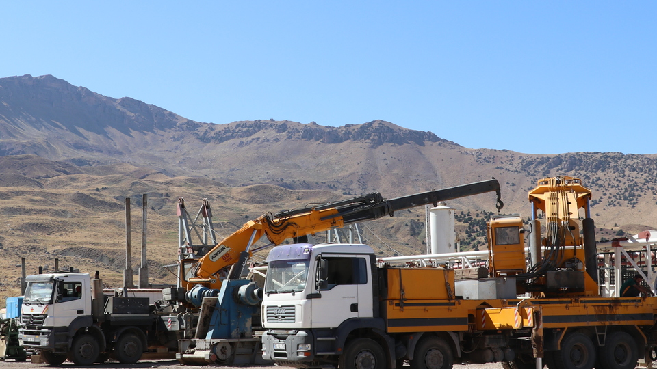 Termal su ararken petrol buldular