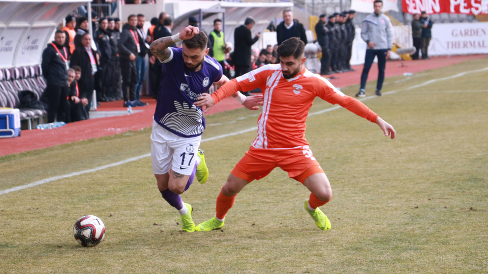 Adanaspor, Afyon'da şov yaptı!