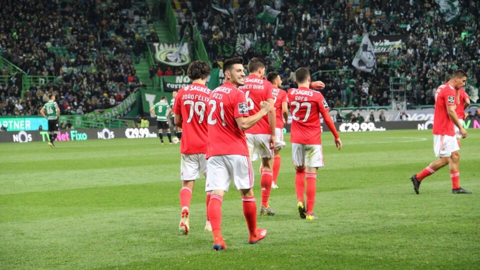 Benfica, Sporting'i 4'ledi!