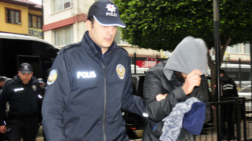 İstanbul'da DEAŞ operasyonu! 22 gözaltı