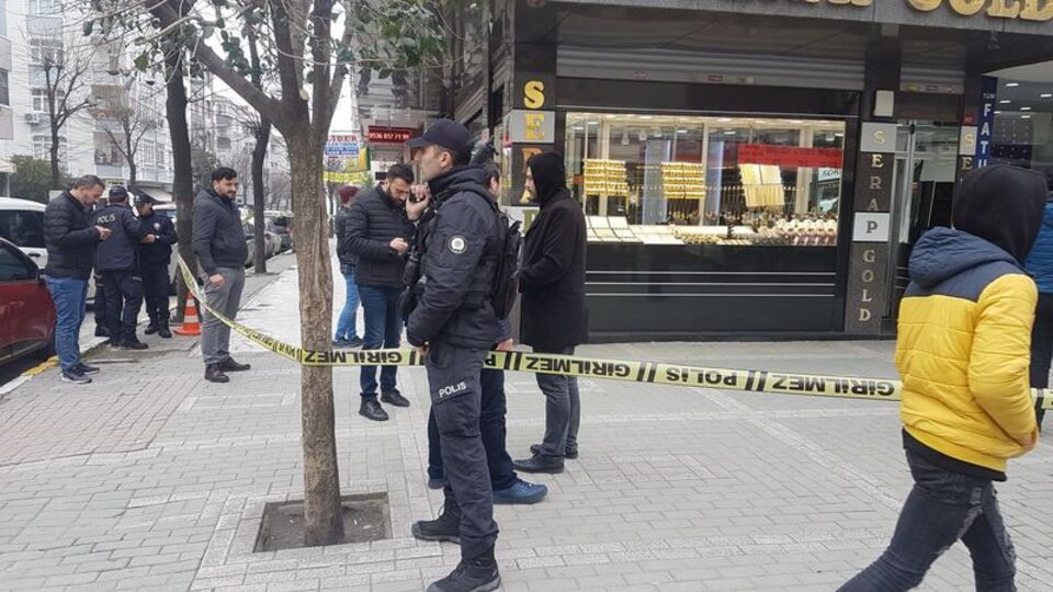 Avcılar'da hareketli sabah! Polis alarma geçti...