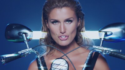 Tuğba Özay kimdir?