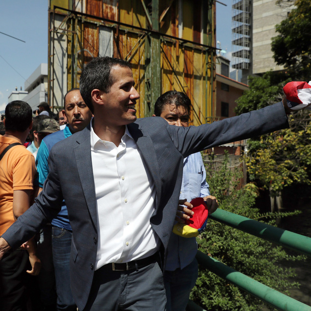 Kendini başkan ilan eden Guaido: Maduro 1.2 milyar doları Uruguay'a kaçırmaya çalışıyor