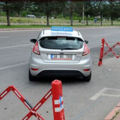 Ehliyet sınavlarında sürücü adayları "geri park"ta sınıfta kaldı