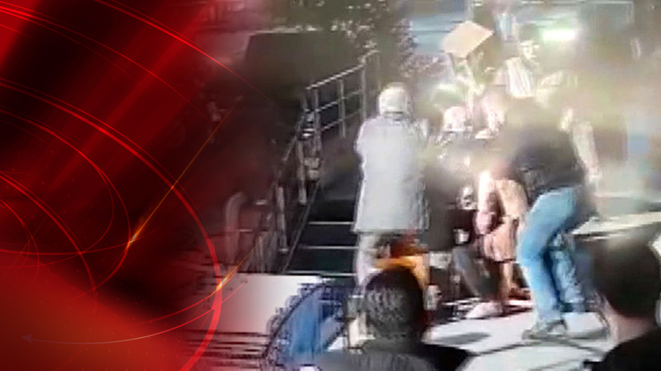 Güvenlik kamerasına yansıdı! Küfürle başladı tabureyle bitti!