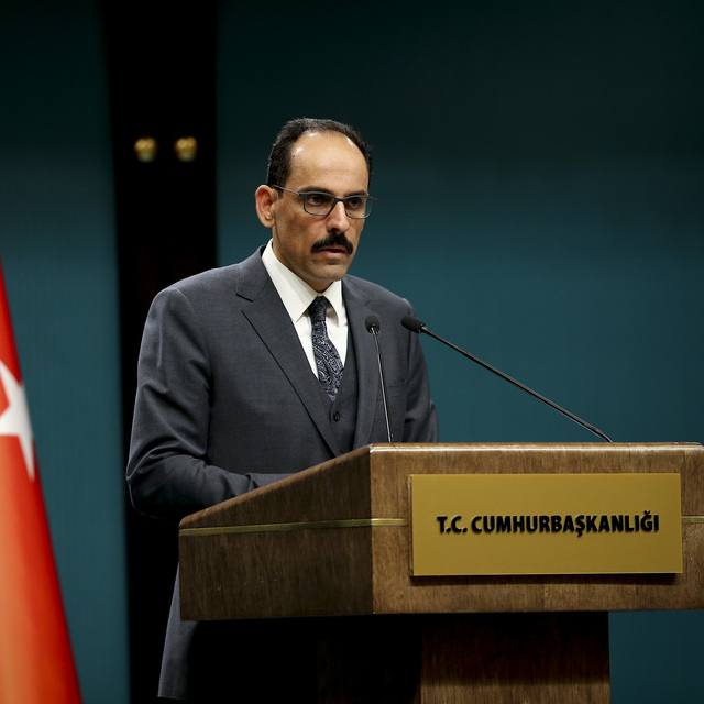 Macron'un sözde soykırım kararına tepki!