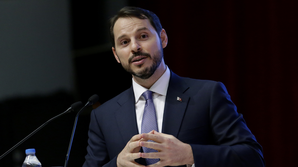 Bakan Albayrak'tan kritik açıklamalar