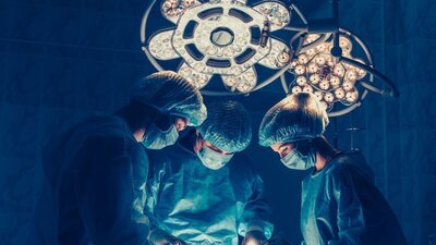 Öksürük şikayetiyle hastaneye gitti! Hastalığını öğrenince şoke oldu!