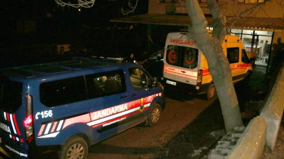 İzmir'de karbonmonoksit zehirlenmesi