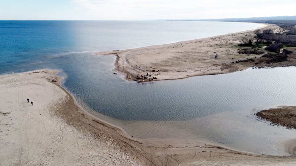 İşte göl ile denizin birleştiği o yer!