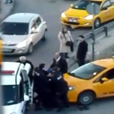 Kabus arka koltukta başladı sonra E-5'i birbirine kattı!