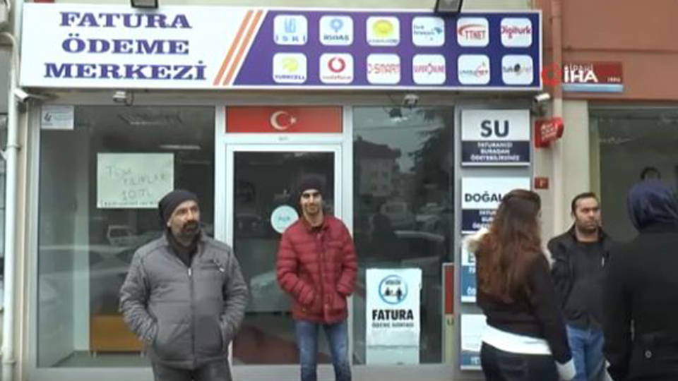 Bir mahalle dolandırıldı! Ödeme merkeziyle vurgun!