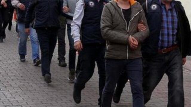 İzmir'de terör operasyonu: 13 gözaltı!