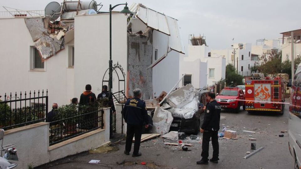 Bodrum'da büyük panik! Herkes sokağa fırladı