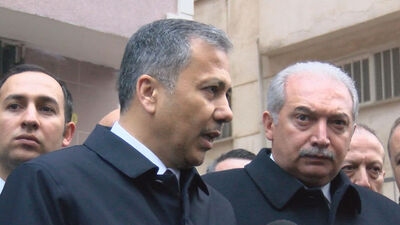 İstanbul Valisi açıkladı: Enkaz altında bir yaralıyla irtibat kuruldu