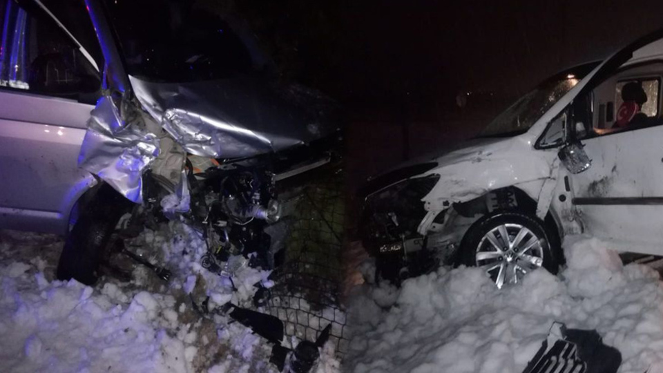 Malatya'da iki araç çarpıştı: 5 yaralı